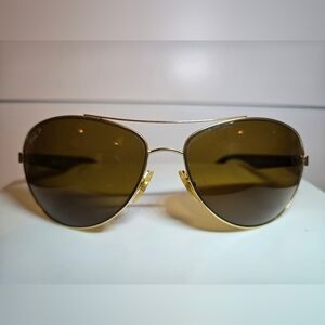 Ray-Ban Gold Aviator Sunglasses with Brown Gradient Lenses